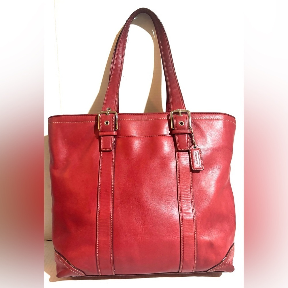 Coach vintage shoulder Cherry Red Leather Handbag